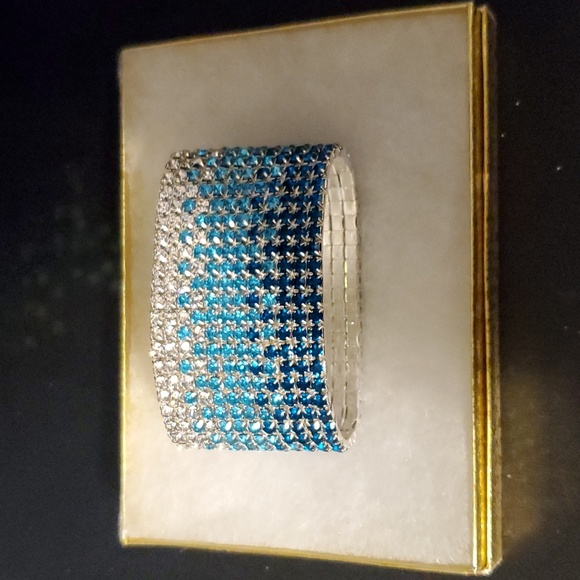 Wide Elastic Rhinestone Bracelet: Bridal Formal Special Occasion Competition - Picture 2 of 4